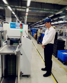 数字工厂 用辛勤书写希冀，以智能点燃未来